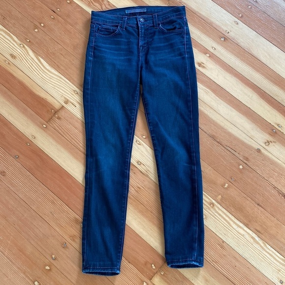 J‎ Brand 26 - Picture 1 of 8